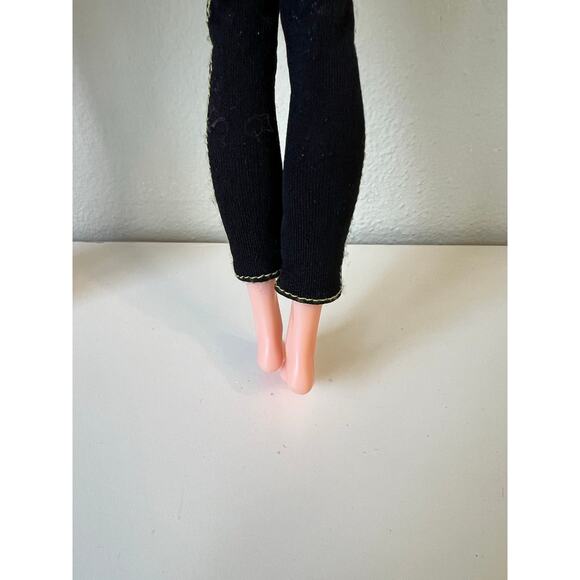 DC Super Hero Girls 12-inch action doll Set; Supergirl and Batgirl - Picture 5 of 7